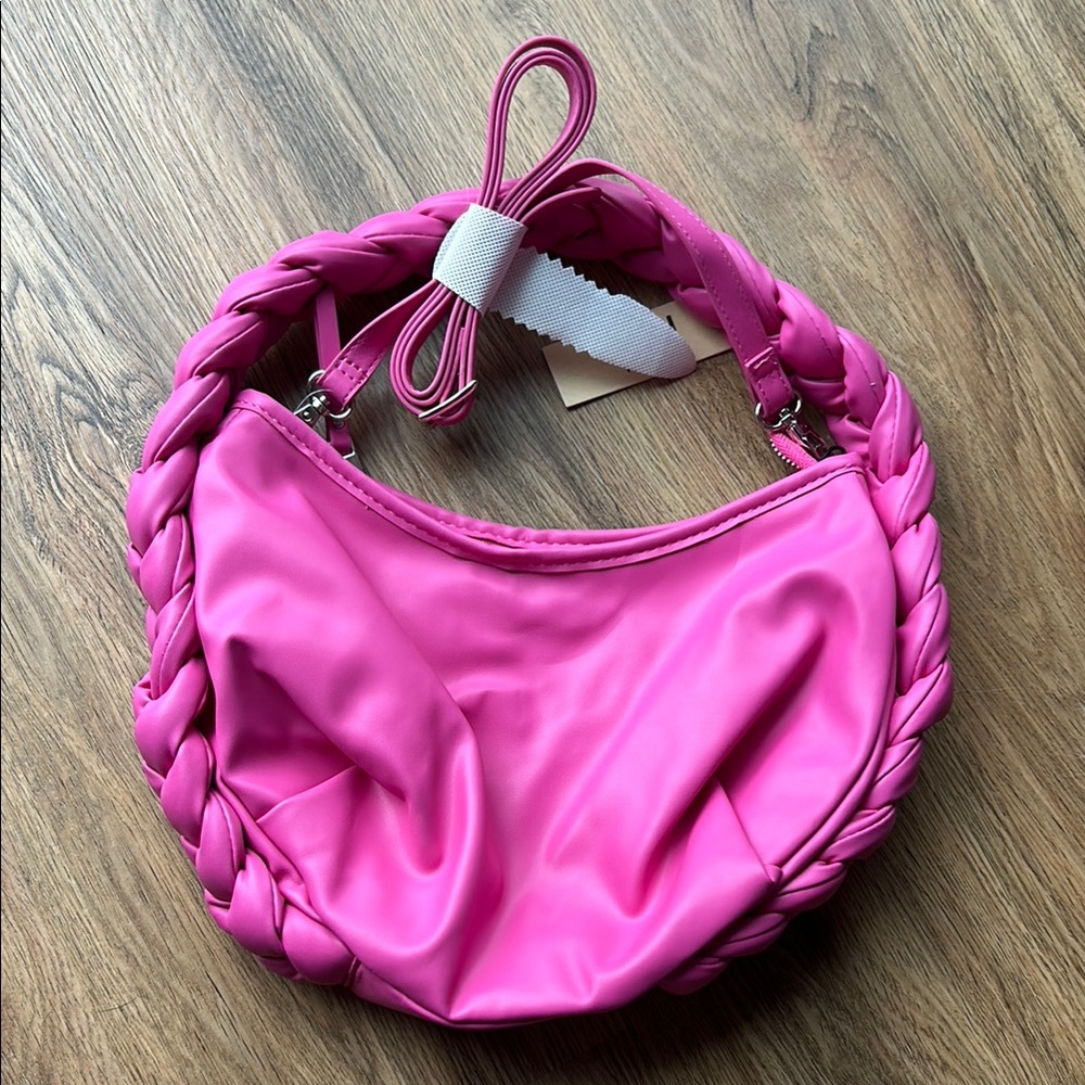 Steve Madden Pink Shoulder Bag with Braided Handle and Crescent Shape - Picture 4 of 7